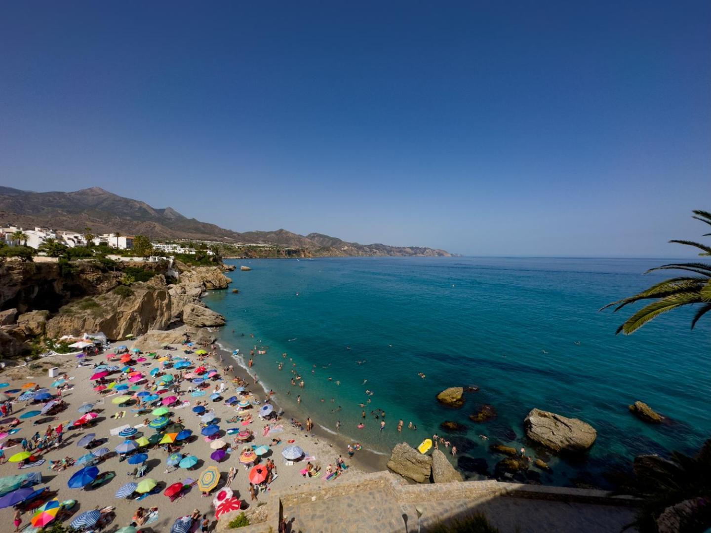 Apartamento Cala Bajo Nerja Ngoại thất bức ảnh