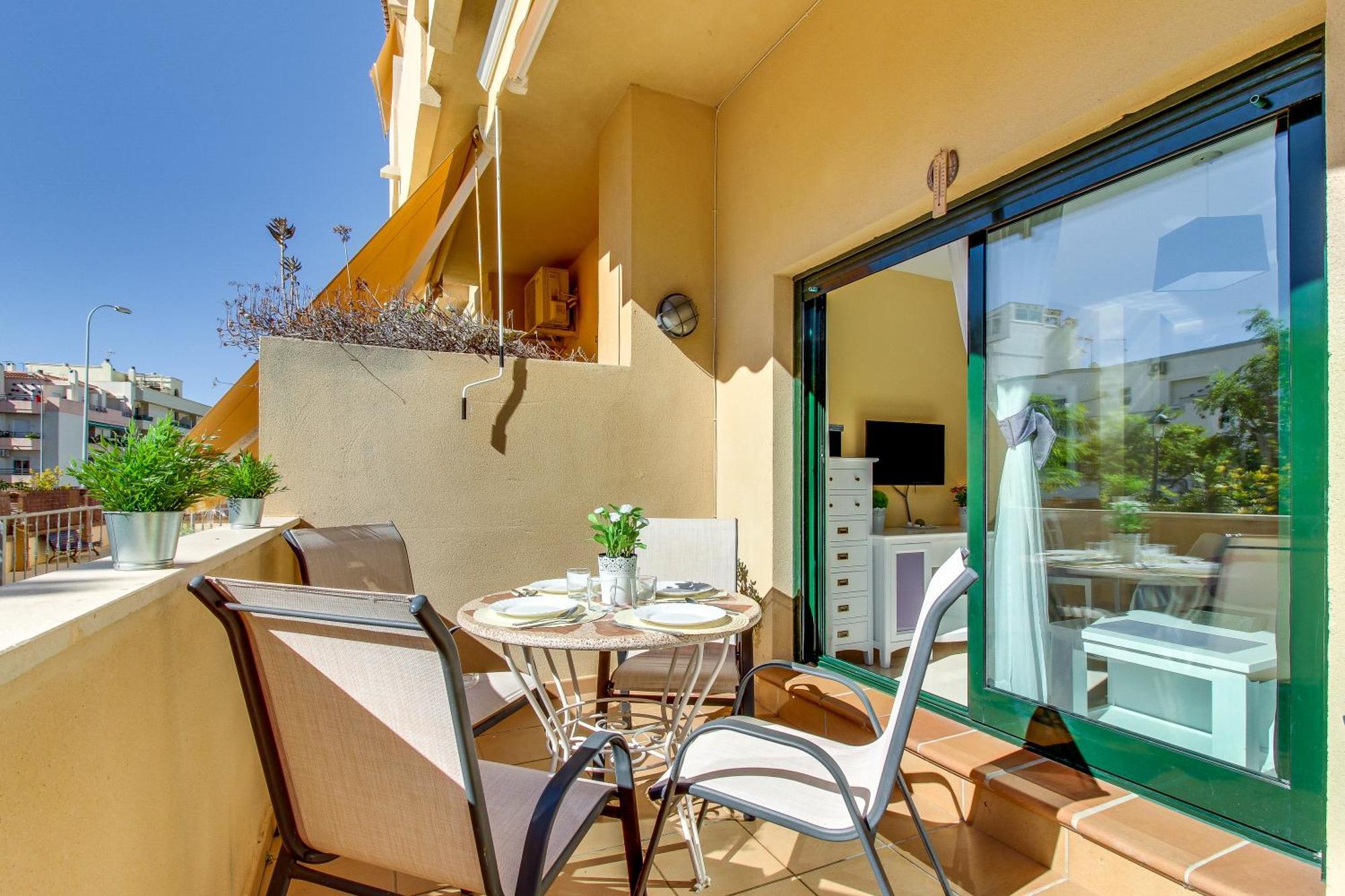 Apartamento Cala Bajo Nerja Ngoại thất bức ảnh