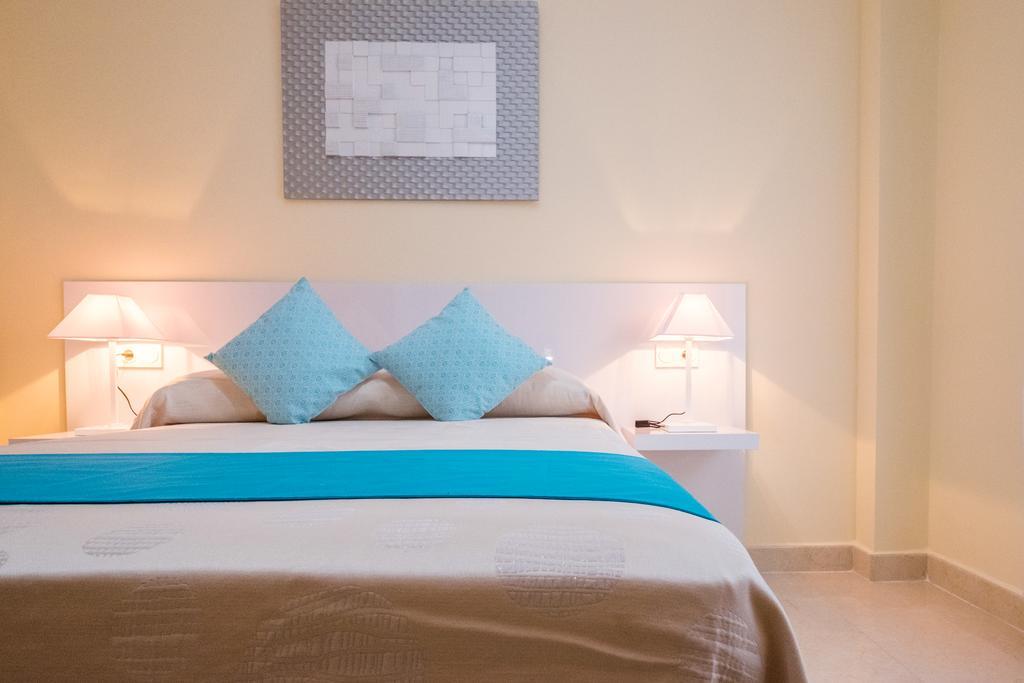 Apartamento Cala Bajo Nerja Ngoại thất bức ảnh