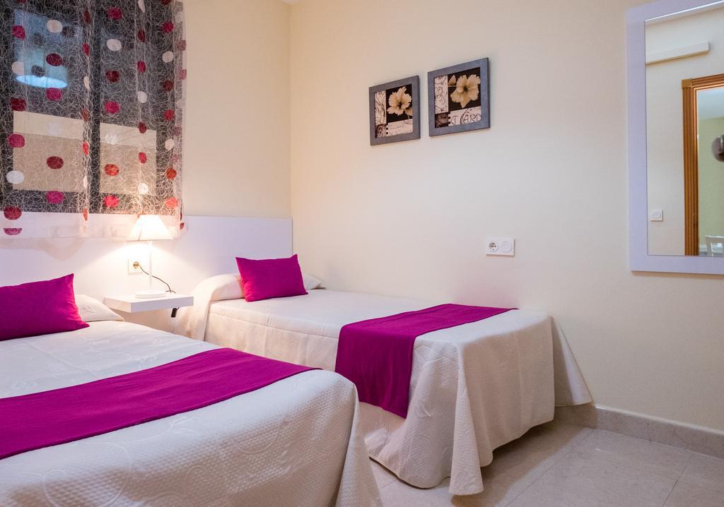 Apartamento Cala Bajo Nerja Ngoại thất bức ảnh
